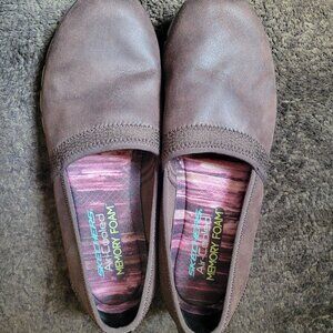 Skechers women's slip on shoes US 8